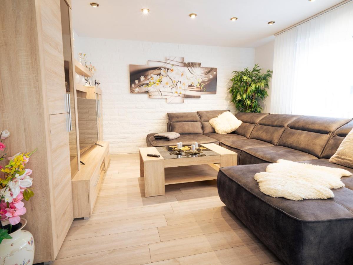 Truth Fuer 5 - King Size Betten, Kamin, Garten, Xxl Couch, Smart-Tv 도르트문트 외부 사진